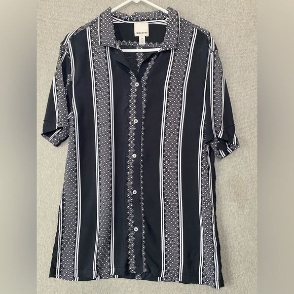 Industry Collared Button Front Navy & White Lines Diamonds Size L - Picture 1 of 7
